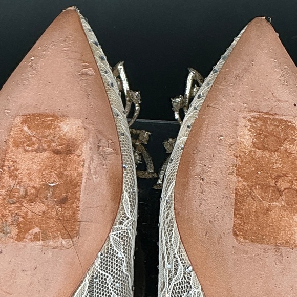 Badgley Mischka Size 9 Ivory Lace Pointed Ballet Flats Rhinestone Bow Kaitlin - Picture 10 of 12